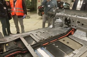 MDR-Talk &bdquo;Fakt ist! Aus Erfurt&ldquo;: Vollbremsung im Autoland &ndash; zwischen Chip-Krise und Verbrenner-Aus