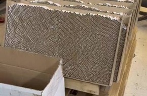 ZOLL-E: Staatsanwaltschaft D&uuml;sseldorf und Zollfahndung Essen durchsuchen industrielle Zigarettenproduktion